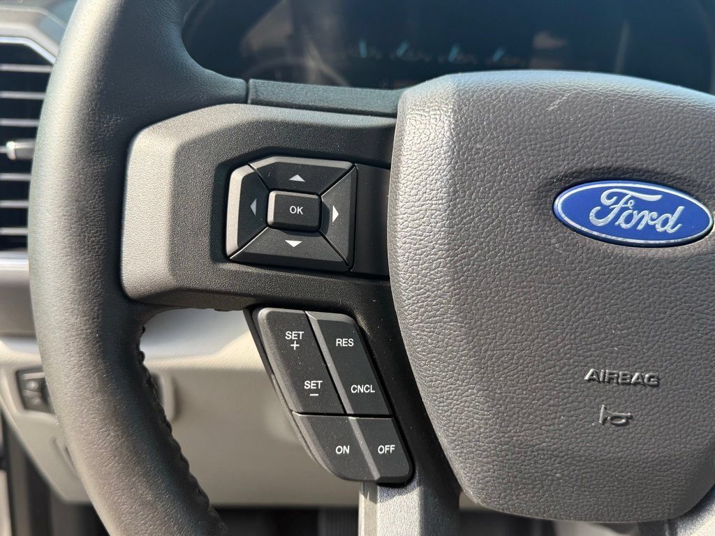 Used 2020 Ford F150 XLT w/ Equipment Group 302A Luxury AWD/4WD image 23