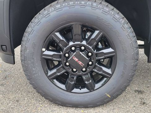 New 2025 GMC Sierra 3500 AT4 w/ Technology Package image 8