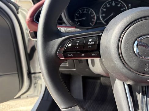 Used 2025 MAZDA MAZDA3 Hatchback w/ Appearance Package image 16