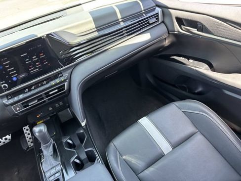 Used 2025 Toyota Camry SE FWD image 16