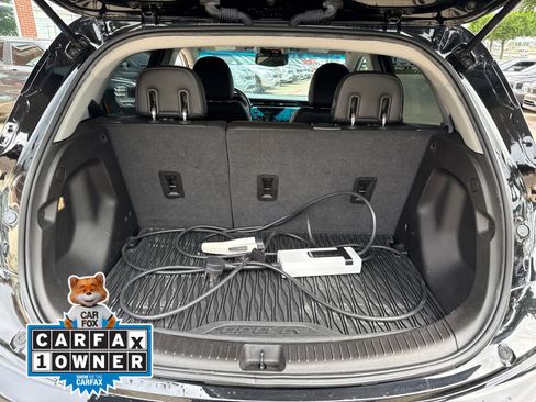 Used 2023 Chevrolet Bolt LT w/ Infotainment Package FWD image 21