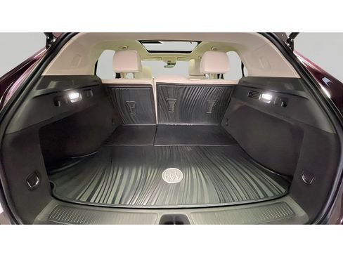 Used 2023 Buick Envision Avenir AWD/4WD image 17