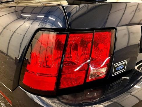 Used 2002 Ford Mustang Coupe RWD image 29