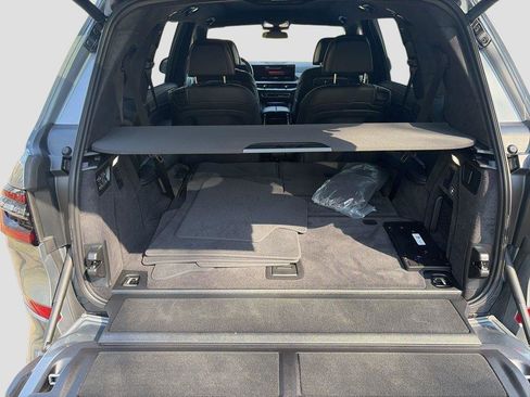 Used 2026 BMW X7 M60i AWD/4WD image 19