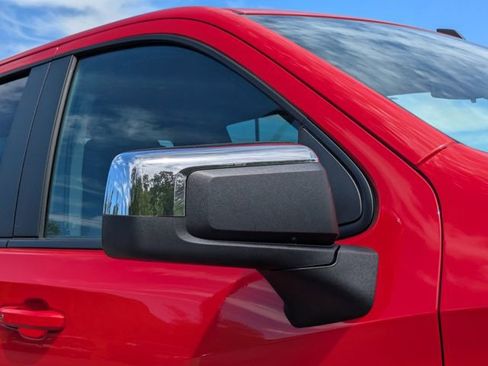 Used 2025 Chevrolet Silverado 1500 LT image 13