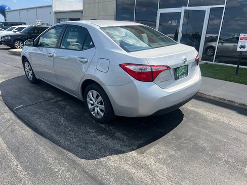 Used 2015 Toyota Corolla LE FWD image 8