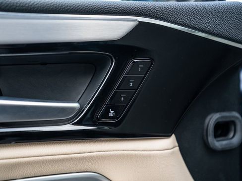 Certified 2025 Acura MDX SH-AWD image 27