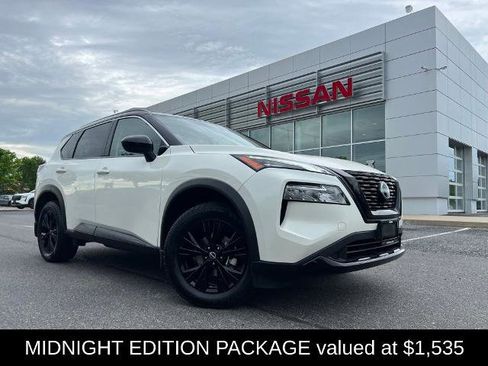 Certified 2023 Nissan Rogue SV w/ SV Premium B Package AWD/4WD image 4