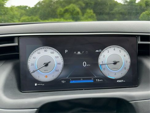 Certified 2023 Hyundai Tucson Limited AWD/4WD image 18