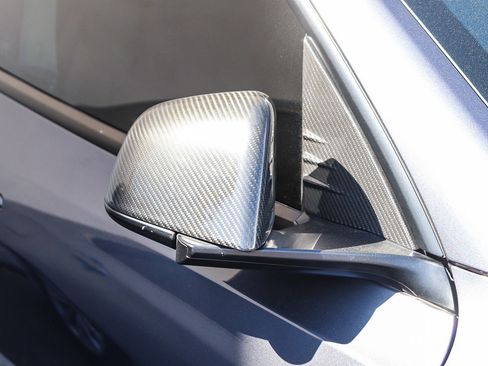 Used 2022 Tesla Model Y Performance image 8