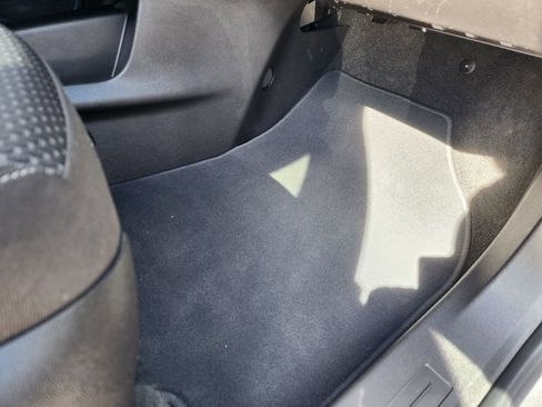 Used 2023 GMC Terrain SLE w/ Driver Convenience Package image 23