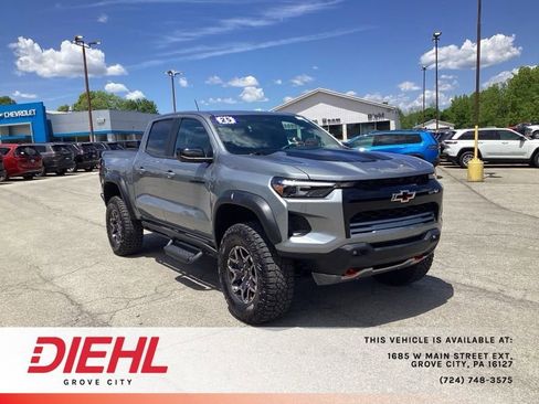 Used 2025 Chevrolet Colorado ZR2 AWD/4WD image 1