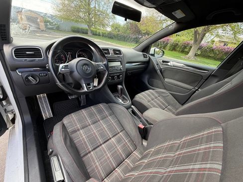 Used 2011 Volkswagen GTI 4-Door image 9