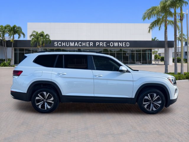 Certified 2026 Volkswagen Atlas SE FWD image 8