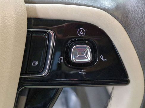 Certified 2022 Lincoln Corsair Standard w/ Equipment Group 101A image 20