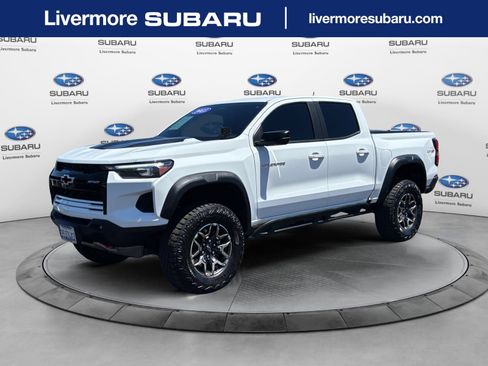 Used 2023 Chevrolet Colorado ZR2 w/ LPO, Tailgate Decal Package AWD/4WD image 1