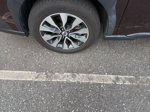 Used 2024 Subaru Outback Touring image 9