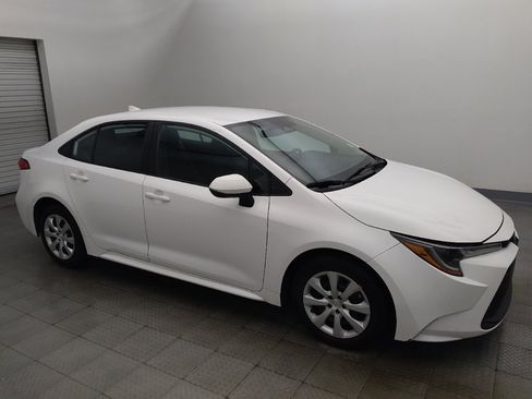 Used 2024 Toyota Corolla LE FWD image 11