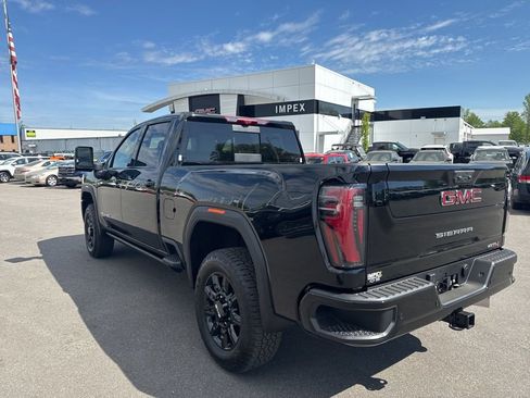 Used 2026 GMC Sierra 2500 AT4 w/ AT4 Premium Plus Package AWD/4WD image 3