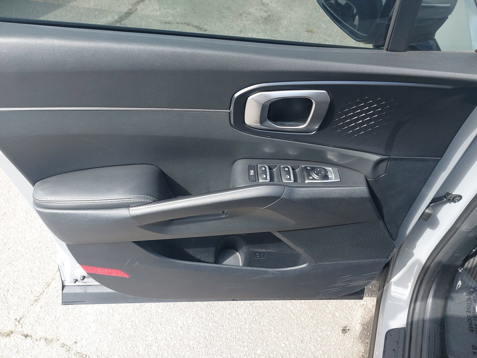 Used 2024 Kia Sorento S w/ Panoramic Sunroof Package FWD image 27