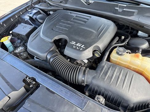 Used 2018 Dodge Challenger SXT RWD image 42