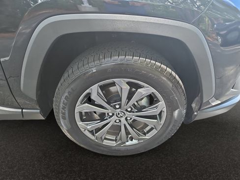 Used 2024 Toyota RAV4 Limited AWD/4WD image 40
