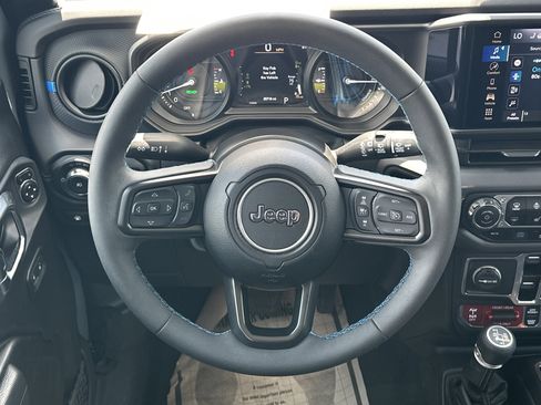 Used 2025 Jeep Wrangler Unlimited Rubicon 4xe w/ Safety Group AWD/4WD image 24