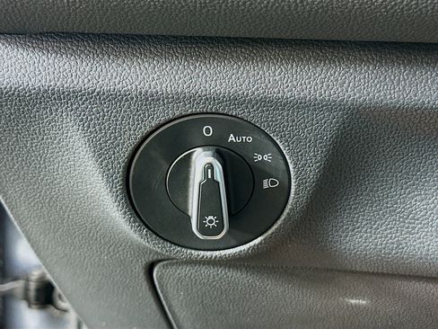 Used 2025 Volkswagen Jetta S FWD image 17