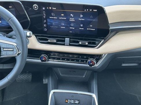 New 2026 Chevrolet Equinox ACTIV w/ Convenience Package III FWD image 13