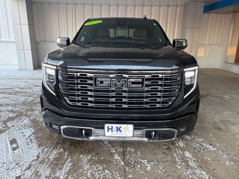 Used 2024 GMC Sierra 1500 Denali Ultimate image 2