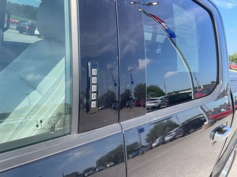 Used 2020 Ford F150 Lariat w/ Equipment Group 502A Luxury image 8