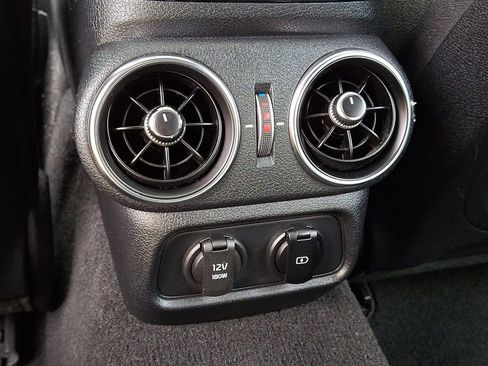 Used 2020 Kia Stinger GT-Line w/ Sun & Sound Package image 11