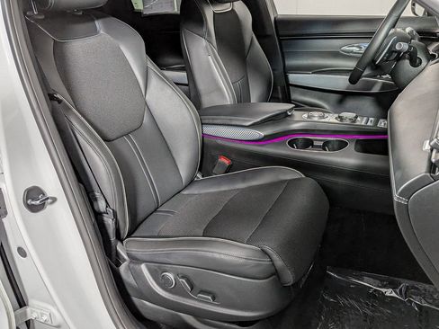 Used 2023 Genesis GV70 2.5T w/ Sport Prestige Package image 25