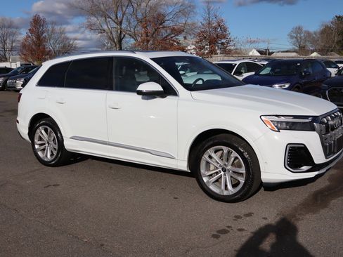Used 2025 Audi Q7 3.0T Premium Plus w/ Premium Plus Package image 4