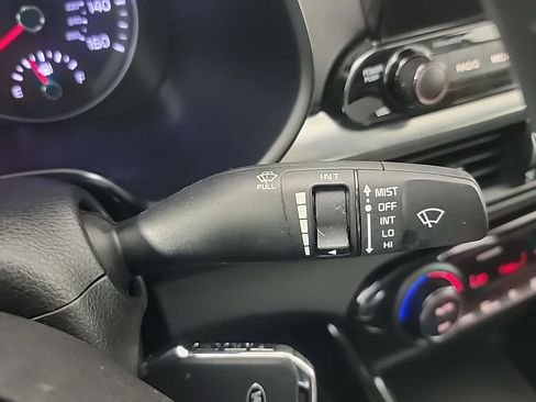 Used 2019 Kia Forte S w/ S Premium Package FWD image 27