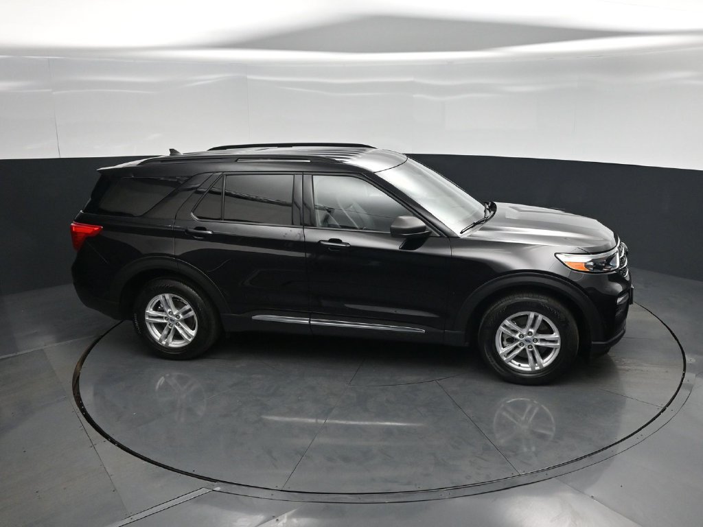 Certified 2023 Ford Explorer XLT w/ Equipment Group 202A RWD image 52