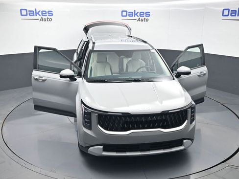 New 2026 Kia Carnival EX FWD image 59