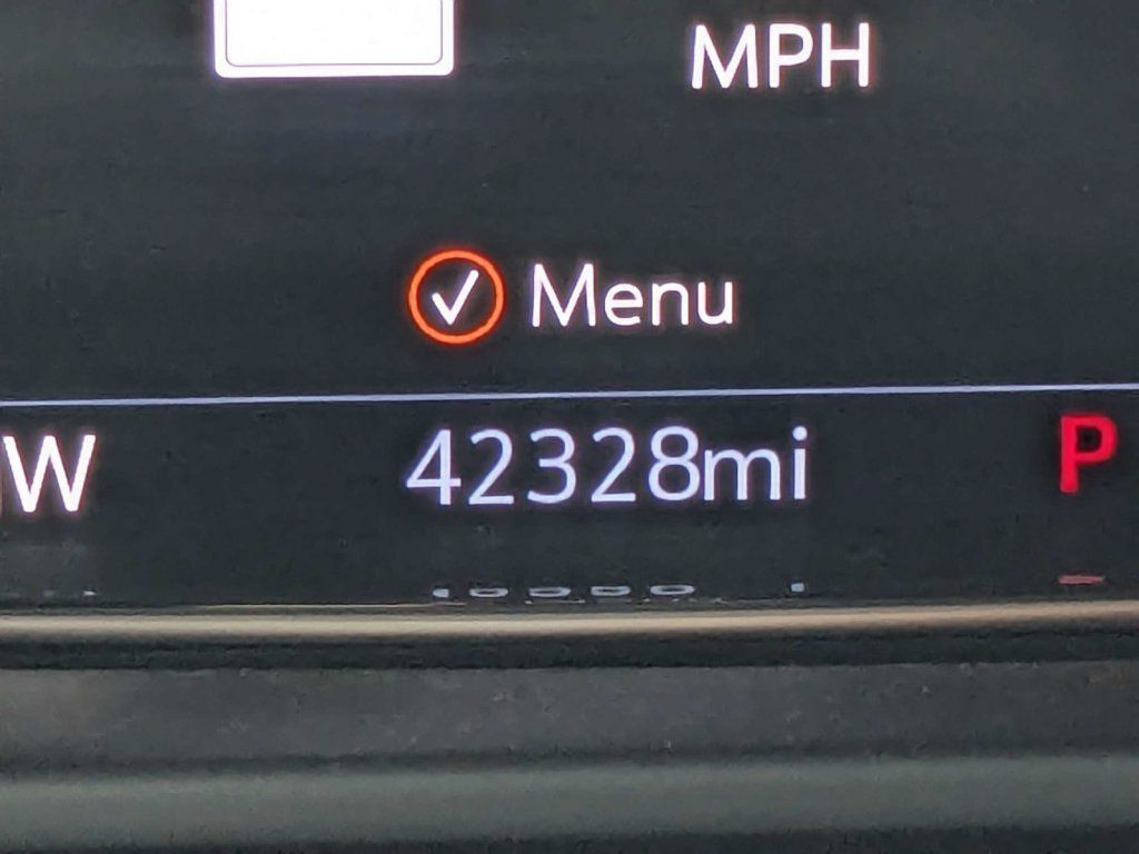 Used 2021 GMC Yukon Denali w/ Denali Premium Package RWD image 41