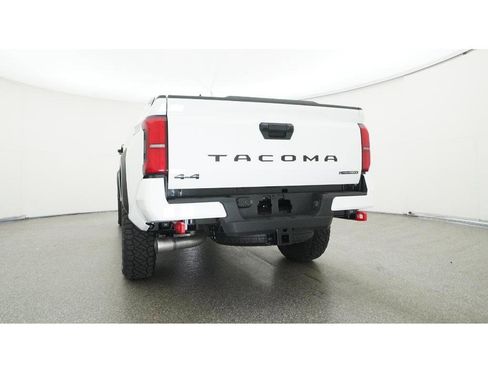 New 2025 Toyota Tacoma TRD Off-Road AWD/4WD image 22