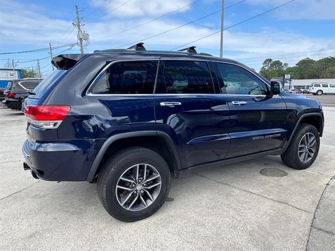 Used 2018 Jeep Grand Cherokee Limited AWD/4WD image 5