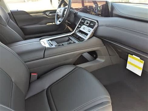 New 2026 Nissan Armada SV image 14