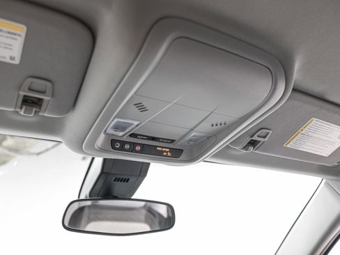 Used 2024 Chevrolet Equinox LS w/ LS Convenience Package image 24