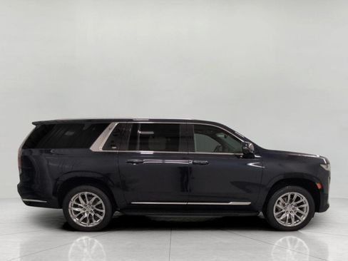 Certified 2022 Cadillac Escalade ESV Premium Luxury Platinum w/ LPO, Radiant Package AWD/4WD image 11