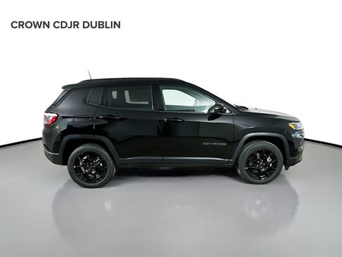 Used 2026 Jeep Compass Latitude AWD/4WD image 4