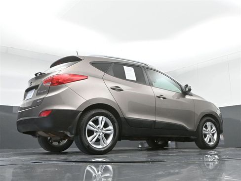 Used 2013 Hyundai Tucson GLS AWD/4WD image 30