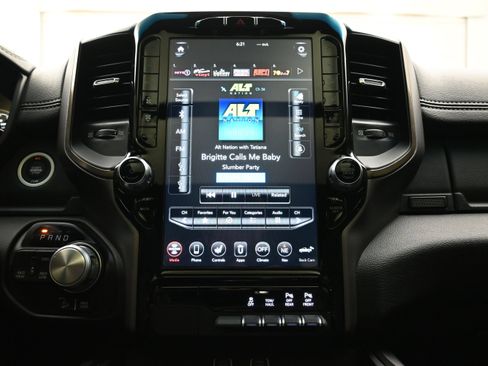 Used 2020 RAM 1500 Rebel w/ Rebel Level 2 Equipment Group AWD/4WD image 17