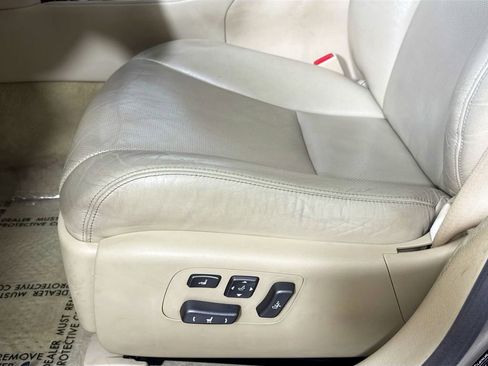 Used 2012 Lexus LS 460 w/ Comfort Pkg image 24