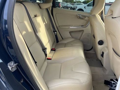 Used 2015 Volvo XC60 T6 image 14