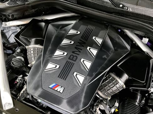 Used 2025 BMW X5 M60i image 33