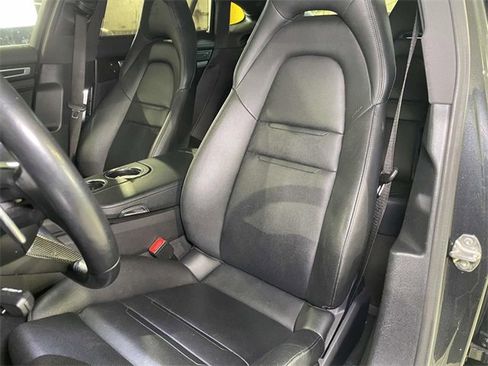 Used 2023 Porsche Panamera 4 Platinum Edition image 5